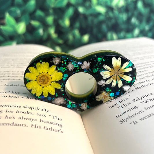 Yellow Flower Heart- Page Holder Ring