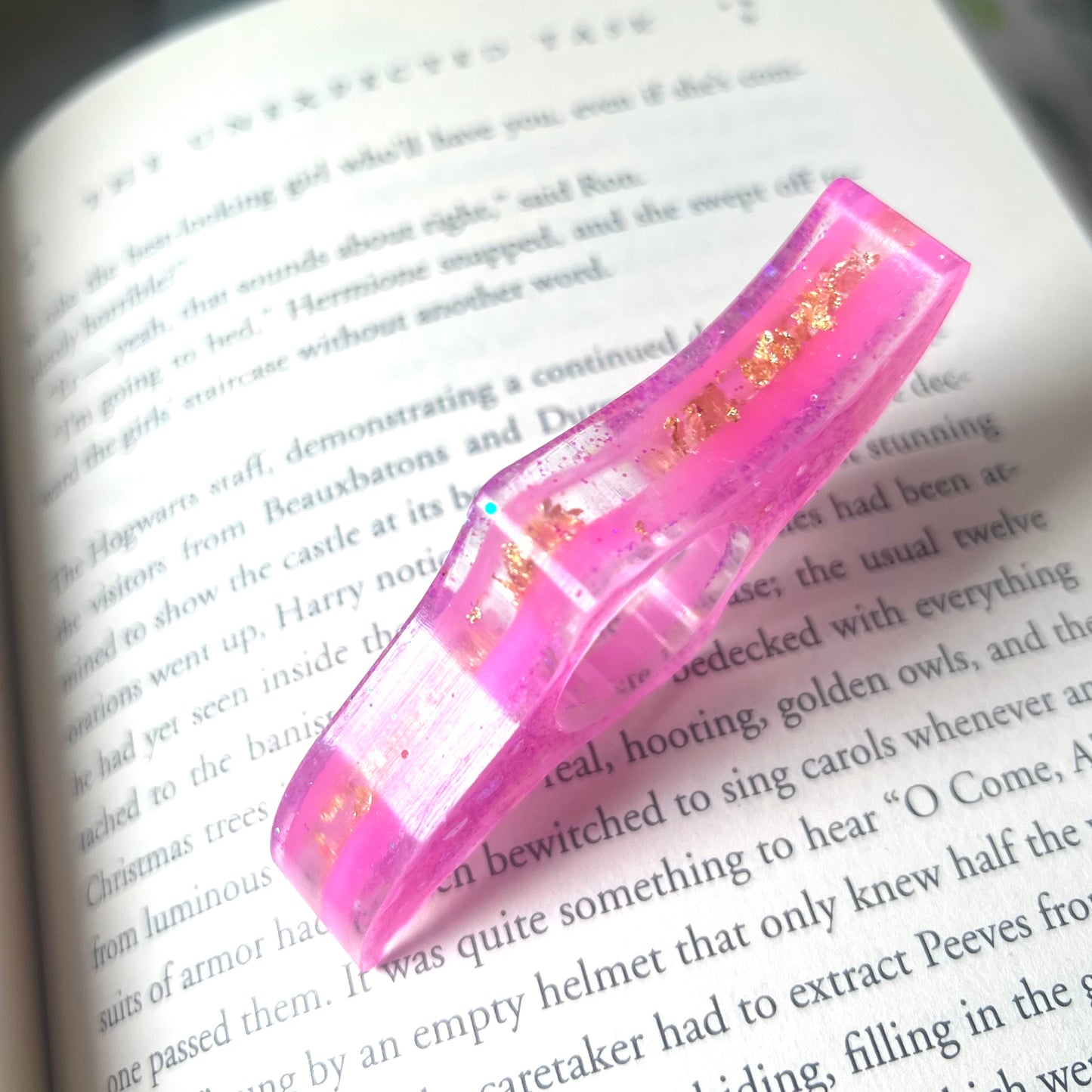 Pink (Glow in the Dark) - Page Holder Ring